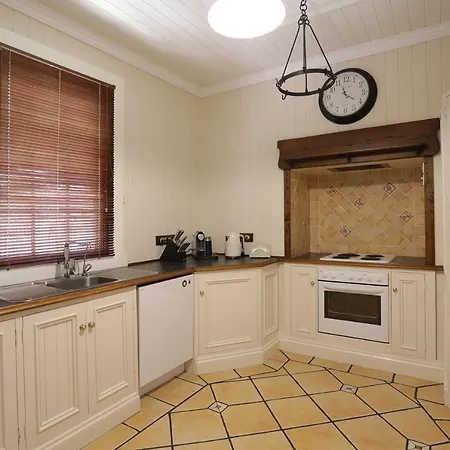 Rawson'S Retreat - Five Bedroom Home - Walk Cbd - Includes Breakfast Tamworth Exterior photo