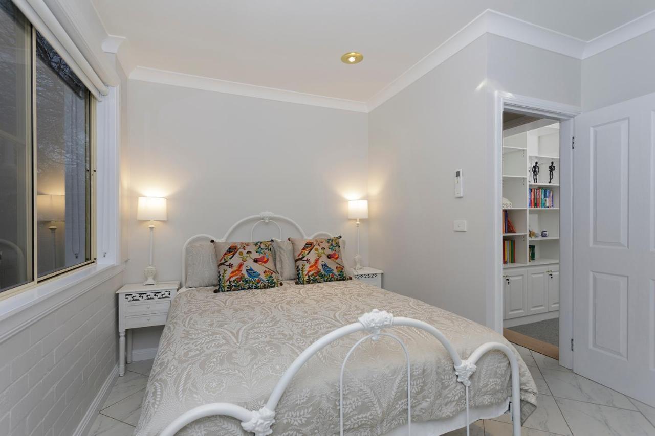 Rawson's Retreat - Five Bedroom - Walk Cbd - Includes Breakfast