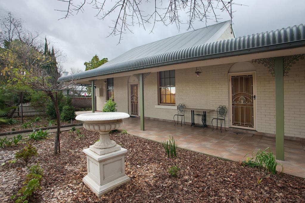 Rawson's Retreat - Five Bedroom - Walk Cbd - Includes Breakfast *
