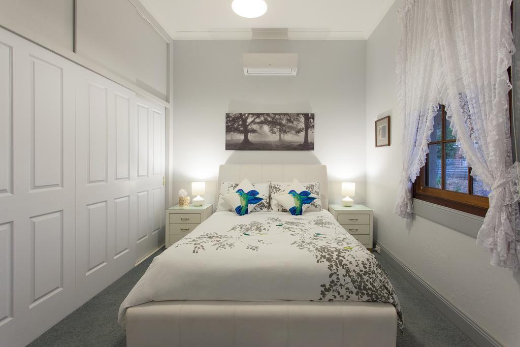 Rawson's Retreat - Five Bedroom - Walk Cbd - Includes Breakfast